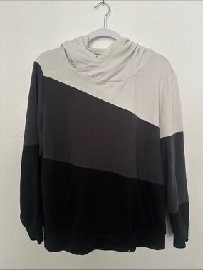 Colorblock Hooded Long-Sleeve Shirt - Black & Gray